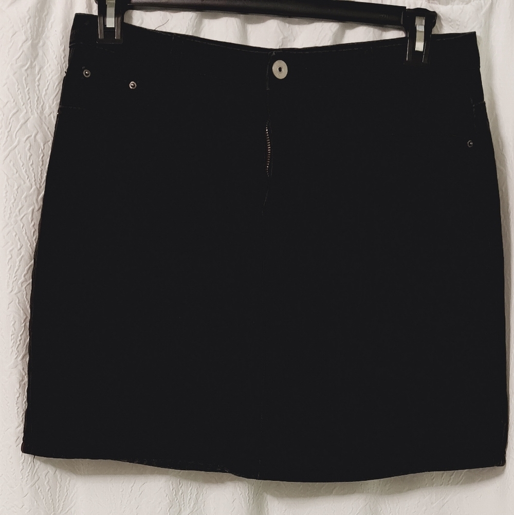 chouyatou Women's Baisc Five-Pocket Rugged Wear Denim Skirt with Slit Large